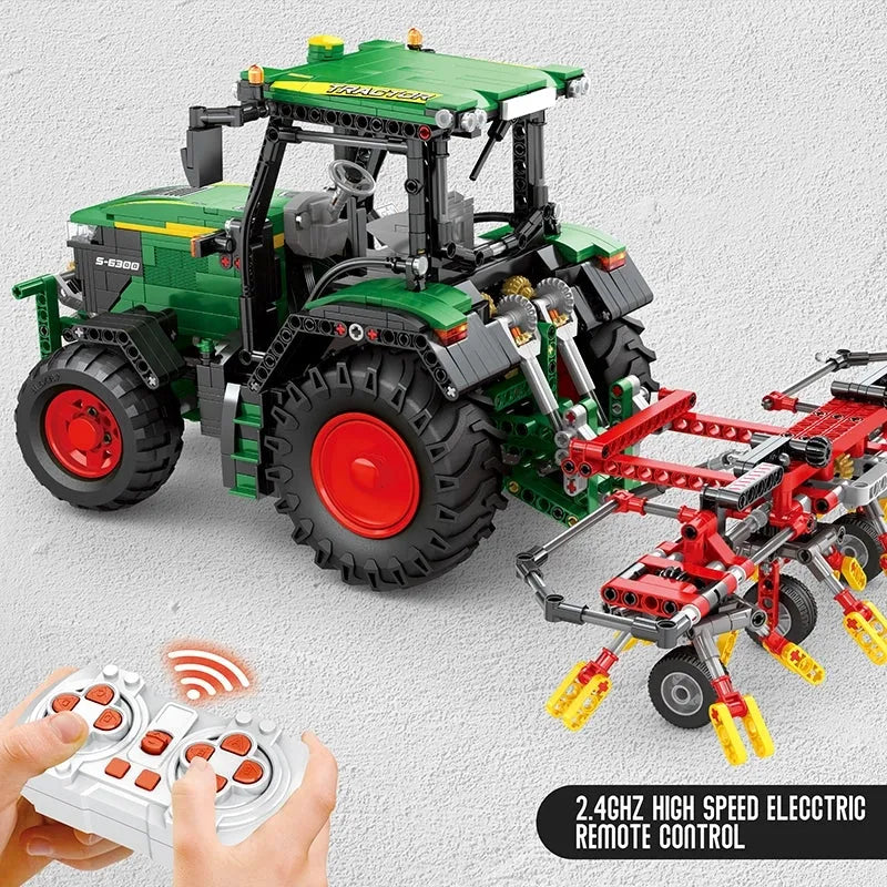 Expert Tech MOC Motorized Agricultural RC Tractor Bricks Toy