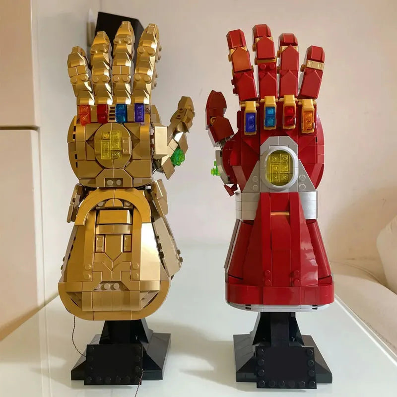 Infinity war best sale gauntlet toy